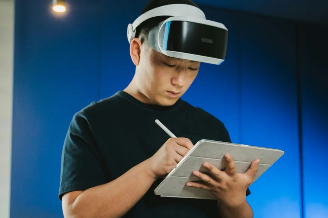 AI眼镜困在手机里(图3)