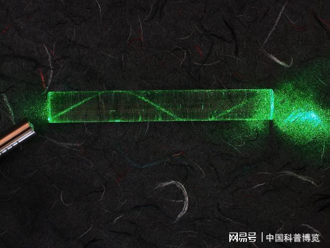 你家接入的光纤比头发丝都细为什么能让网速更快？(图3)