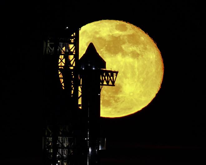 OnlyFans被曝正洽谈出售估值80亿美元;罗永浩百度直播观众超230万;苹果明年推出AI眼镜极客早知道(图4)