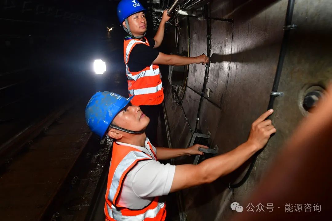 数字大潮涌赣鄱——网络强国和数字经济建设主力军中国电信江西公司十年赶考路(图1)